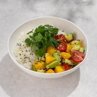 Поке с авокадо