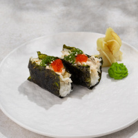 Острый суши с крабом