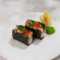 Острый суши с угрём